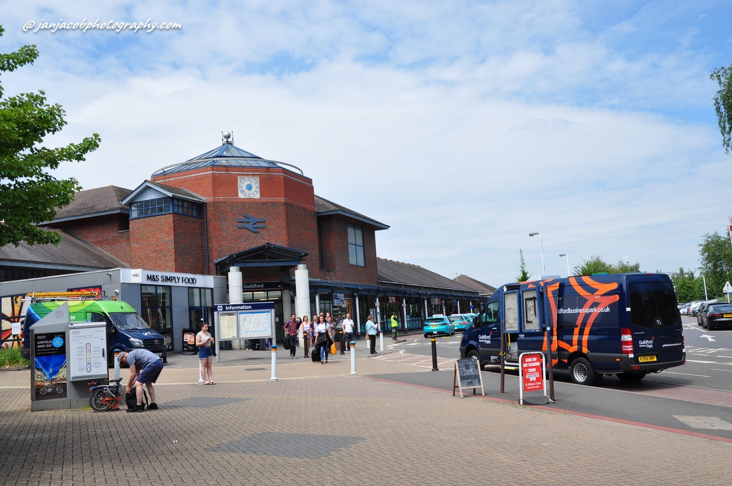 Guildford Services For Any Water or Fire Damage - Call 07525 617575